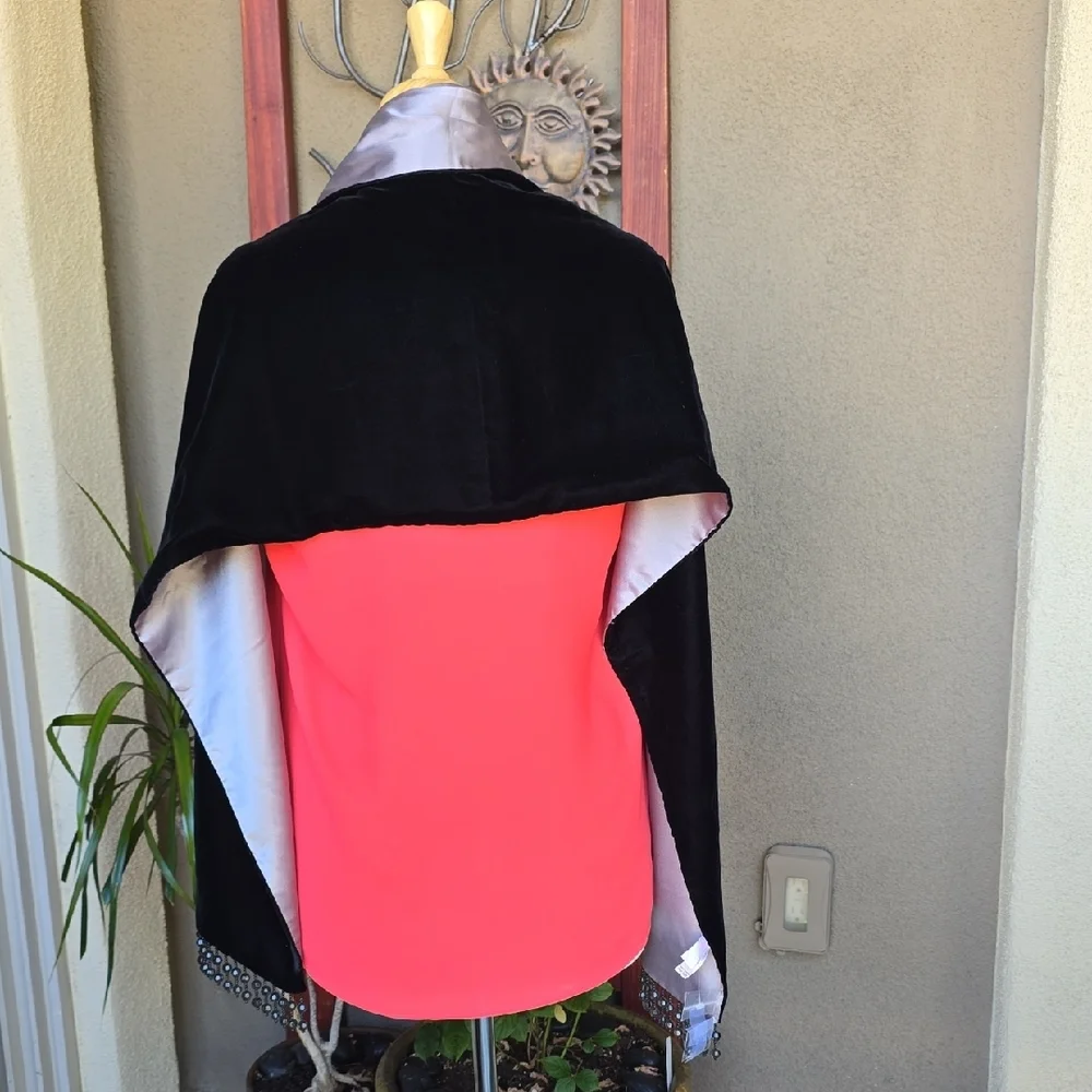 Victoria's Secret Black and Silver Beaded Wrap. - Picture 5 of 7